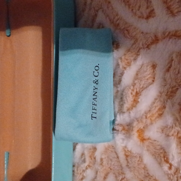Tiffany & Co. - Picture 3 of 4
